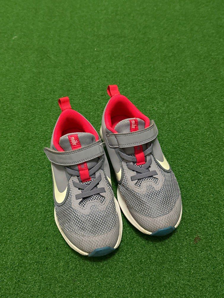 Boys nike downshifter 9 top