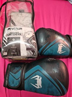 Original 10 oz. Venum Boxing gloves Contender 2.0