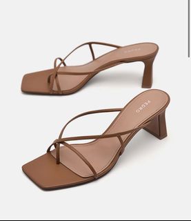 (Category: ) located in . Submitted by opulentthreads (Listing ID 1306655724, Image 1). Description: .