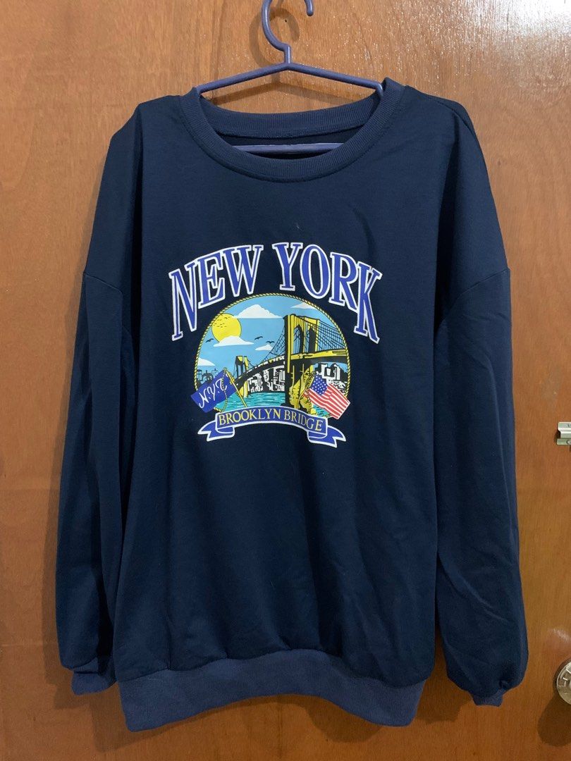 Pullover Sweater (Category: Coats, Jackets and Outerwear) located in Las Pinas. Submitted by basicapparel_mnl (Listing ID 1306640245, Image 1). Description: - no damages 💐 - condition 9/10 💐 - price still negotiable 💐 .