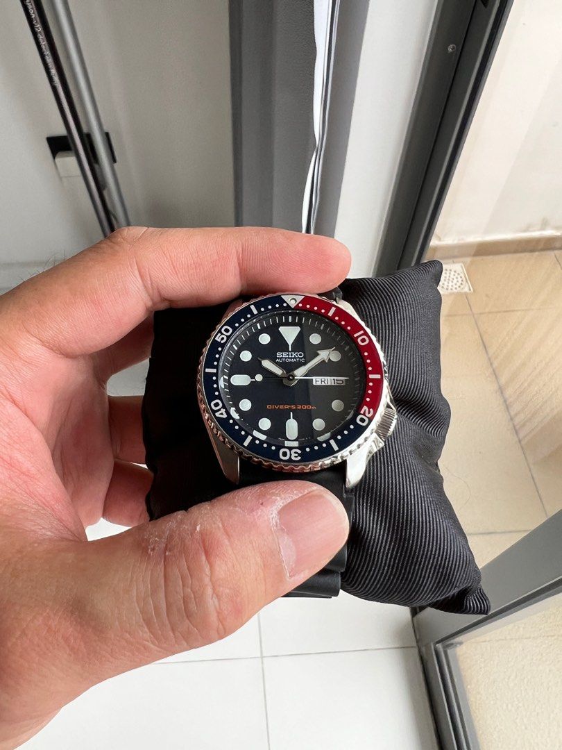 Seiko SKX009K1 Men s Fashion Watches Accessories Watches on Carousell