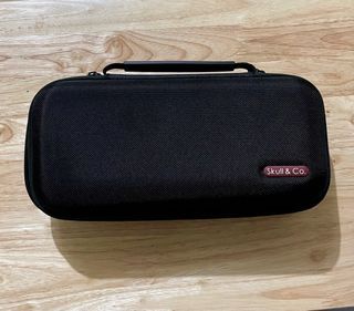 SKULL & CO Nintendo Switch maxcarry grip case