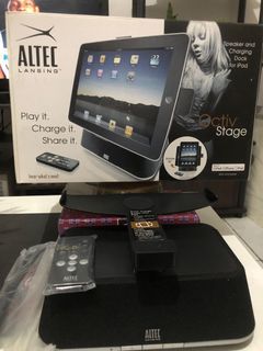 Speaker and Charging Dock for iPad