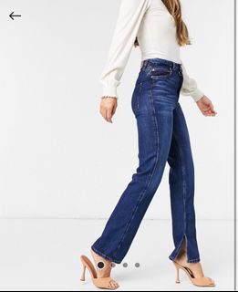(Category: ) located in . Submitted by charkmart (Listing ID 1306636390, Image 1). Description: .