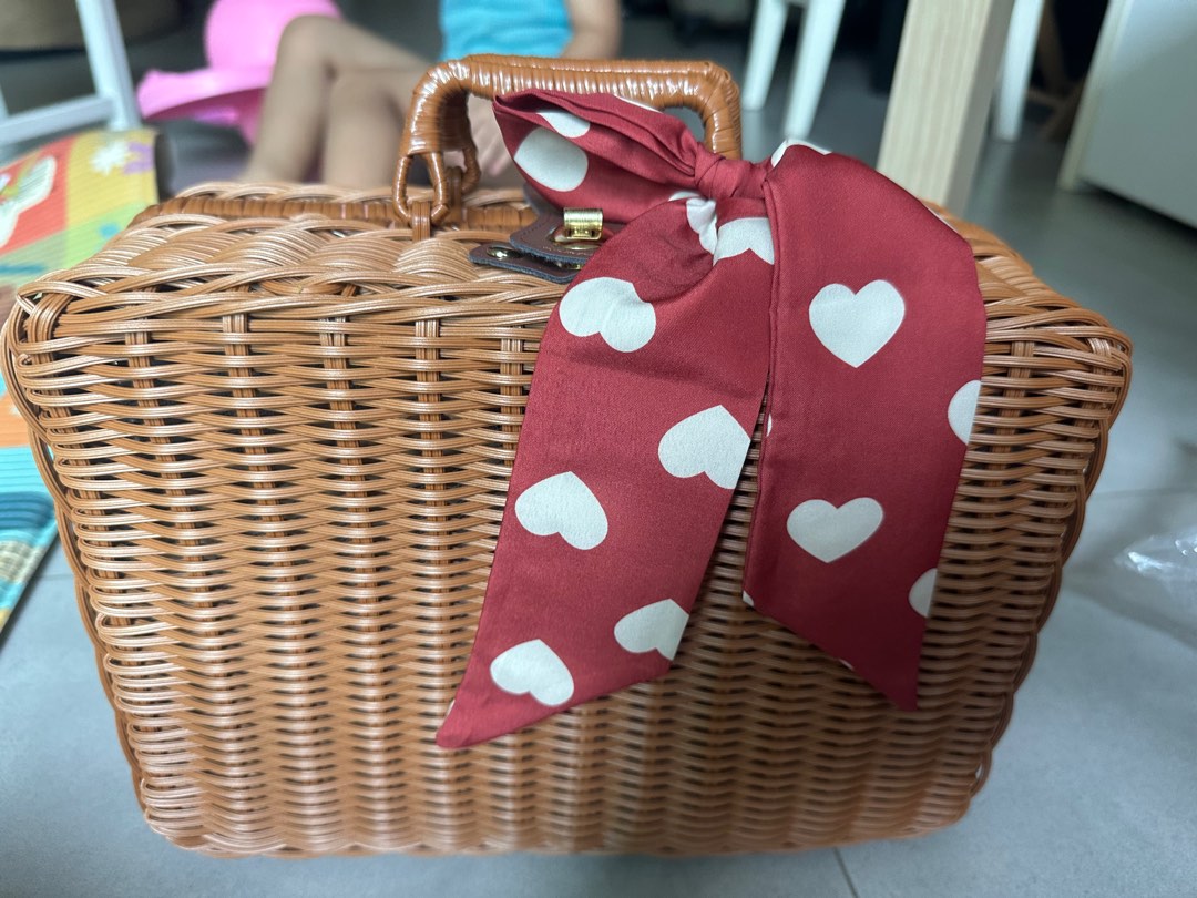 Straw picnic bag hot sale
