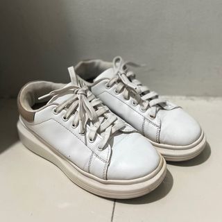 Superlight White Shoes