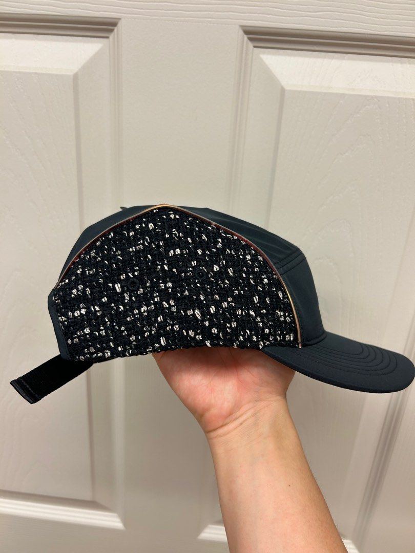 Supreme x Nike Air Tailwind IV Boucle Running Hat BLK