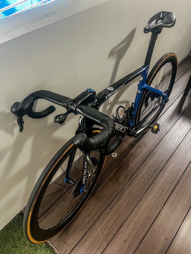 S-Works Venge (Size 52) Top Specs Components with Power-Meter (Category: Bicycles) located in Singapore. Submitted by jawkh (Listing ID 1306615833, Image 3). Description: Full Bike S-Works Venge Disc Frameset Team Quickstep Size 52 Top Specifications Build Components: SRAM Red AXS (Disc) Groupset with CeramicSpeed BB30 for SRAM DUB Road (Coated) Include Red AXS Quarq Powermeter Roval CLX 50 Disc wheelset S-Works Aerofly II 38cm S-Works Stem 110mm