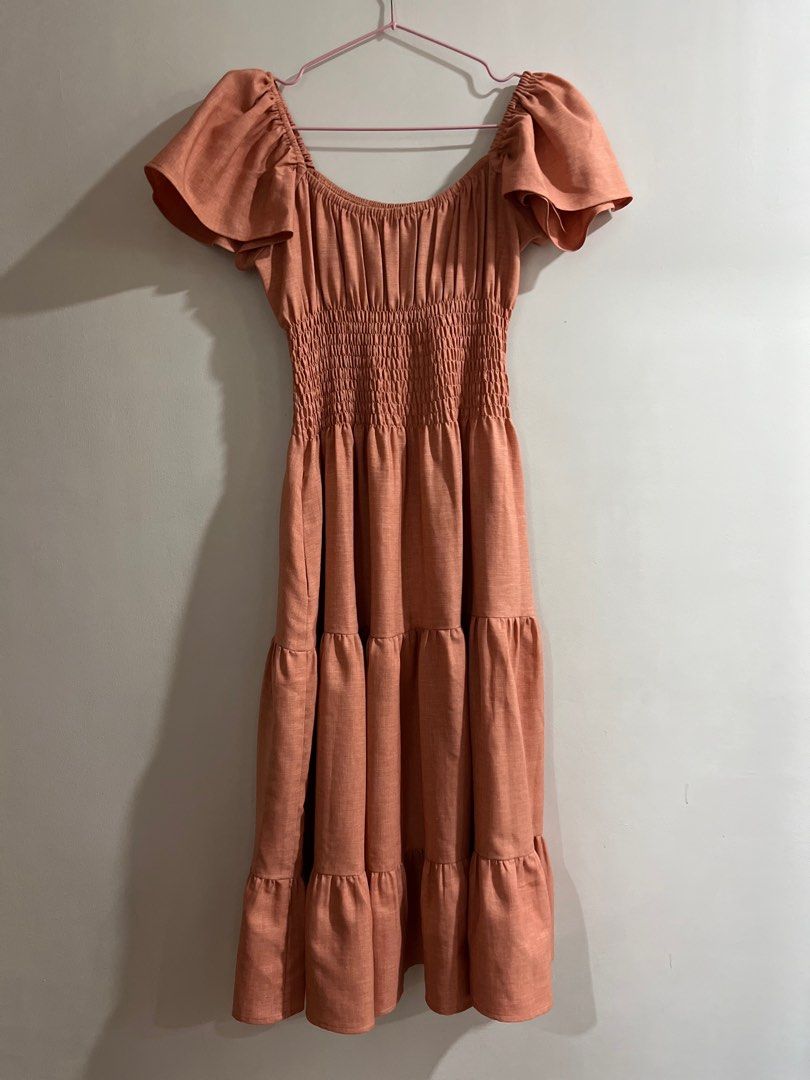 Tayo studio (Category: Dresses) located in Caloocan City. Submitted by pmaerc (Listing ID 1306662883, Image 1). Description: tayo studio size 1.
