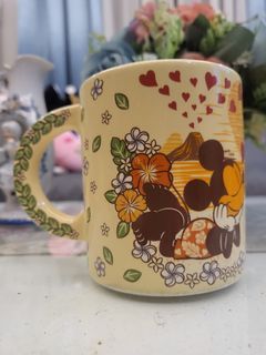 Tokyo DisneySea Mickey & Minnie Hawaiian Mug