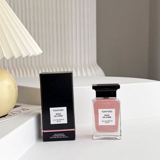 (Category: ) located in . Submitted by perfume.rightandleft (Listing ID 1306544497, Image 1). Description: .