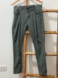 Uniqlo Chino Ankle Pants