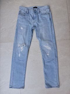 UNIQLO Slim Fit Straight-leg Jeans