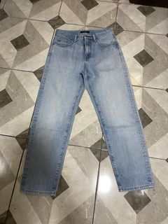 Uniqlo Tapered Pants Jeans