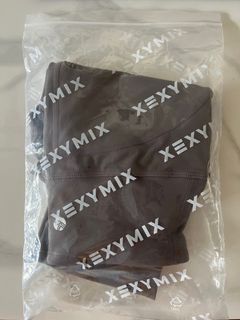 （分類：）位於 。 由 jlakaree 提交（商品編號 1306565887，圖片 1）。簡介： 。