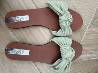 （分類：）位於 。 由 janedoe832 提交（商品編號 1306563011，圖片 1）。簡介： 。