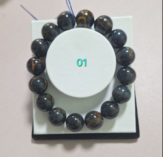 （分類：）位於 。 由 yukirb 提交（商品編號 1309826352，圖片 1）。簡介： 。