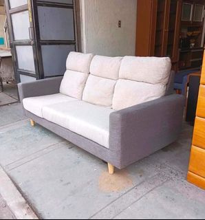 3 seater large size sofa 
Washable cover