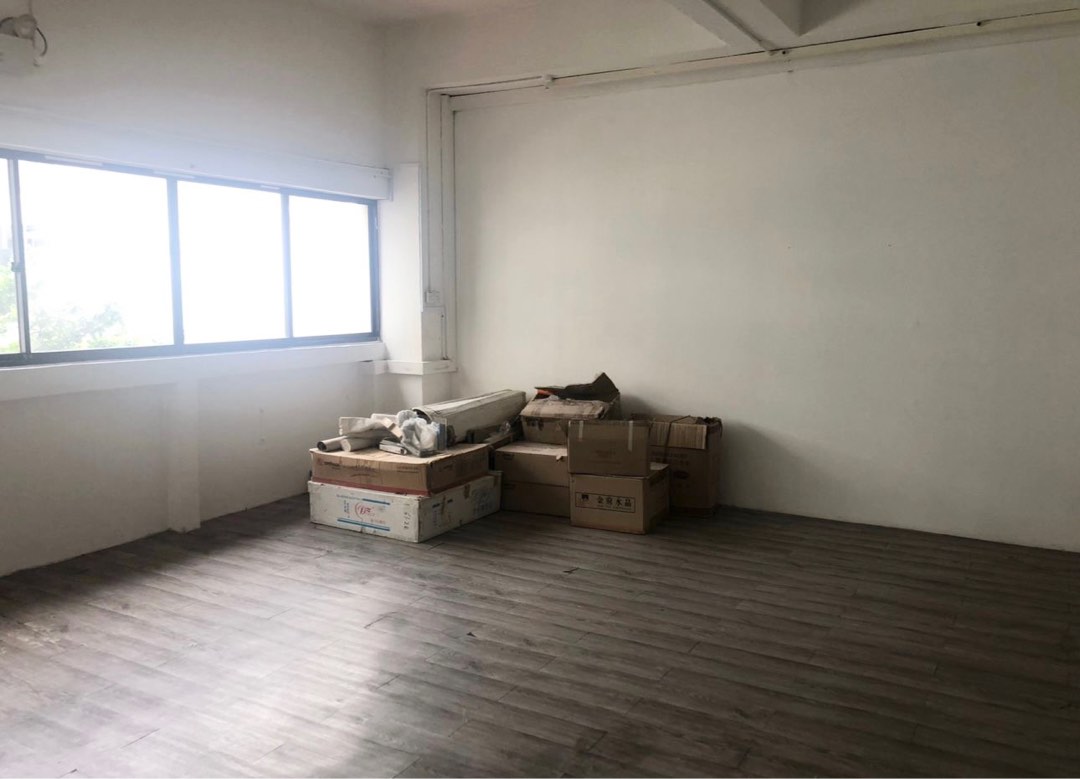 (Category: ) located in . Submitted by eva2636 (Listing ID 1309792218, Image 1). Description: .