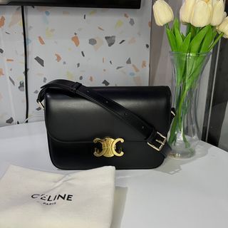 🇯🇵 Preloved Celine Classique Triomphe Sling Bag Shoulder Bag in shiny Black calfskin