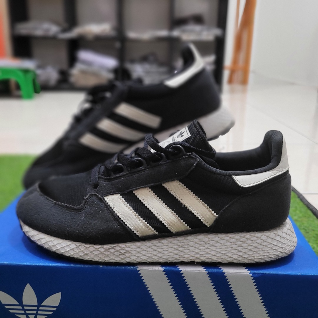 Adidas Forest Grove black 38 Fesyen Wanita Sepatu di Carousell