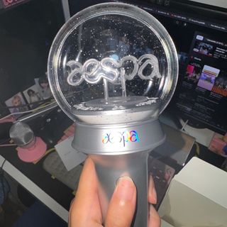 Aespa 1st Album Armageddon CD player package 代購, 興趣及遊戲, 收藏品及紀念品, 明星周邊