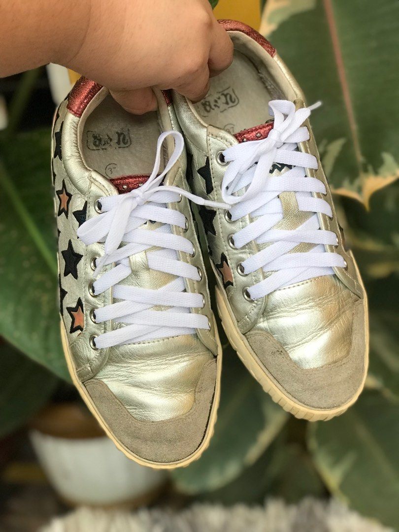 ASH MAJESTIC STAR MOTIF TRAINERS SILVER LEATHER Women s Fashion Footwear Sneakers on Carousell