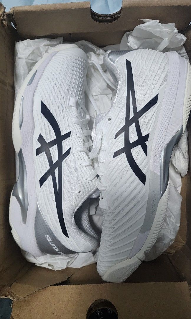 ASIC SOLUTION SPEED FF 2 TENNIS SHOES Size 7.5(US) (Category: Sneakers) located in Singapore. Submitted by geljacobo (Listing ID 1309826259, Image 3). Description: bought on sale so unable to return ASIC SOLUTION SPEED FF 2 TENNIS SHOES Size 7.5(US).