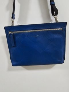 (Category: ) located in . Submitted by Pre_loved_ (Listing ID 1309856390, Image 1). Description: .