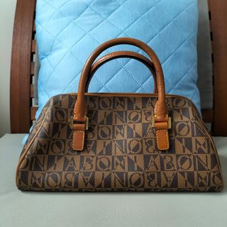 (Category: ) located in . Submitted by recycle_allpreloved (Listing ID 1309808953, Image 1). Description: .
