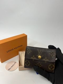 Authentic preowned LV Louis Vuitton monogram card case