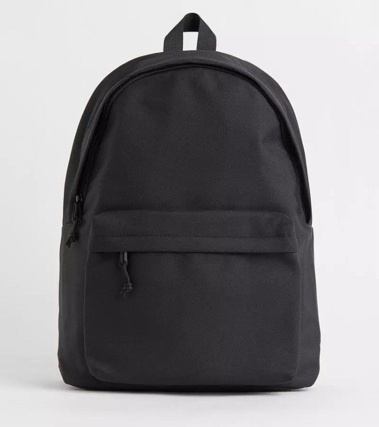 Bagpack black H&M (Category: Backpacks) located in Subic. Submitted by ayvee.ph (Listing ID 1309772743, Image 2). Description: black h&m bagpack with laptop slot 📌 Please send me a message, in an instance ndi nagrereply at nka hold po reply , since used up na ung free replies q from caru. Drop me a message in fb. .