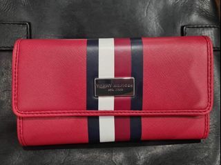 Brand New Tommy Hilfiger Long Wallet