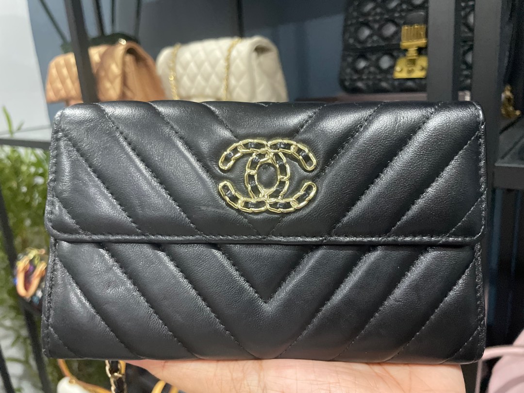 Chanel wallet sling Women s Fashion Bags Wallets Purses Pouches on Carousell