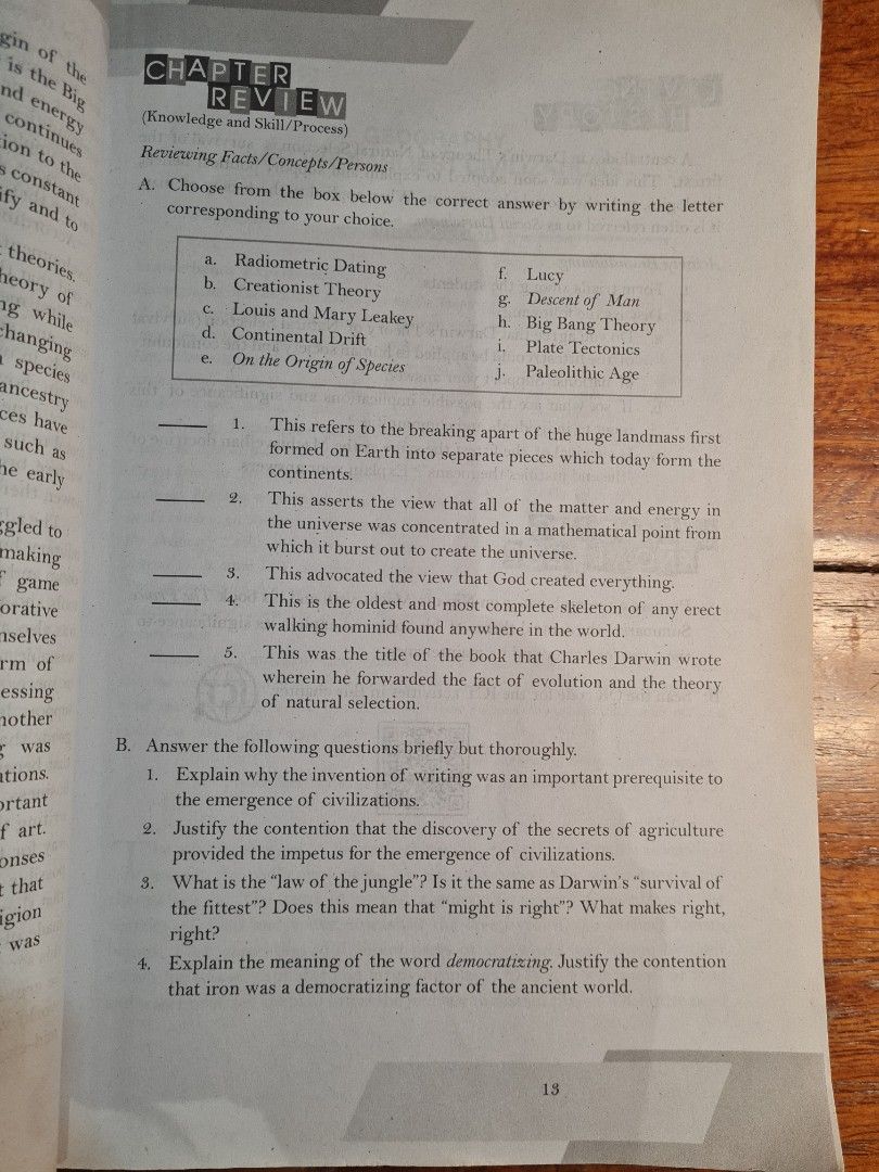 Creative Responses Through the Ages (Category: Storybooks) located in Manila. Submitted by les.yao (Listing ID 1309781745, Image 2). Description: No writings inside Free plastic cover Text 09175300910.