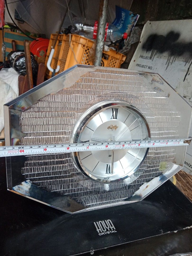 Crystal Hoya table clock (Category: Clocks) located in Valenzuela. Submitted by japansurplus2020 (Listing ID 1309728354, Image 2). Description: Hoya crystal table clock good as new w/ box working surplus items 1,500 pesos.