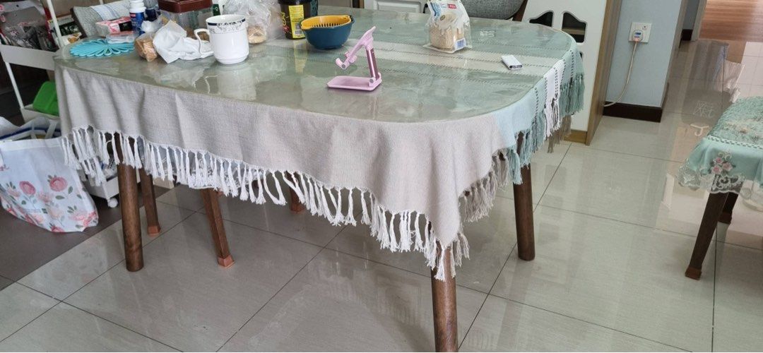 Dining Table (Category: Tables & Sets) located in Singapore. Submitted by oddstorm.8adb27 (Listing ID 1309745715, Image 1). Description: Just the table. No chair .