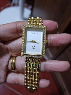 Gucci elegant watch