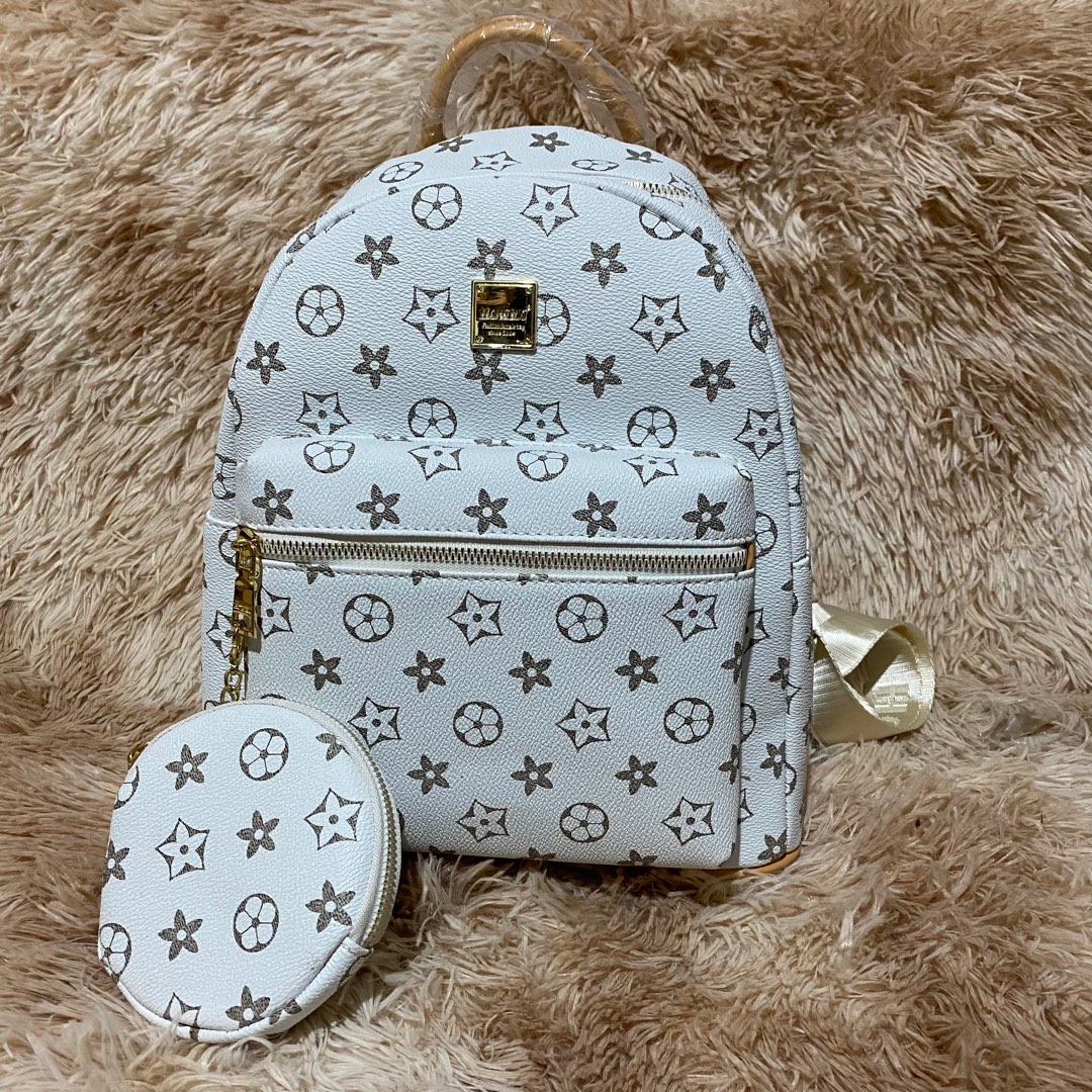 HowRU Bag, Women's Fashion, Bags & Wallets, Backpacks on Carousell