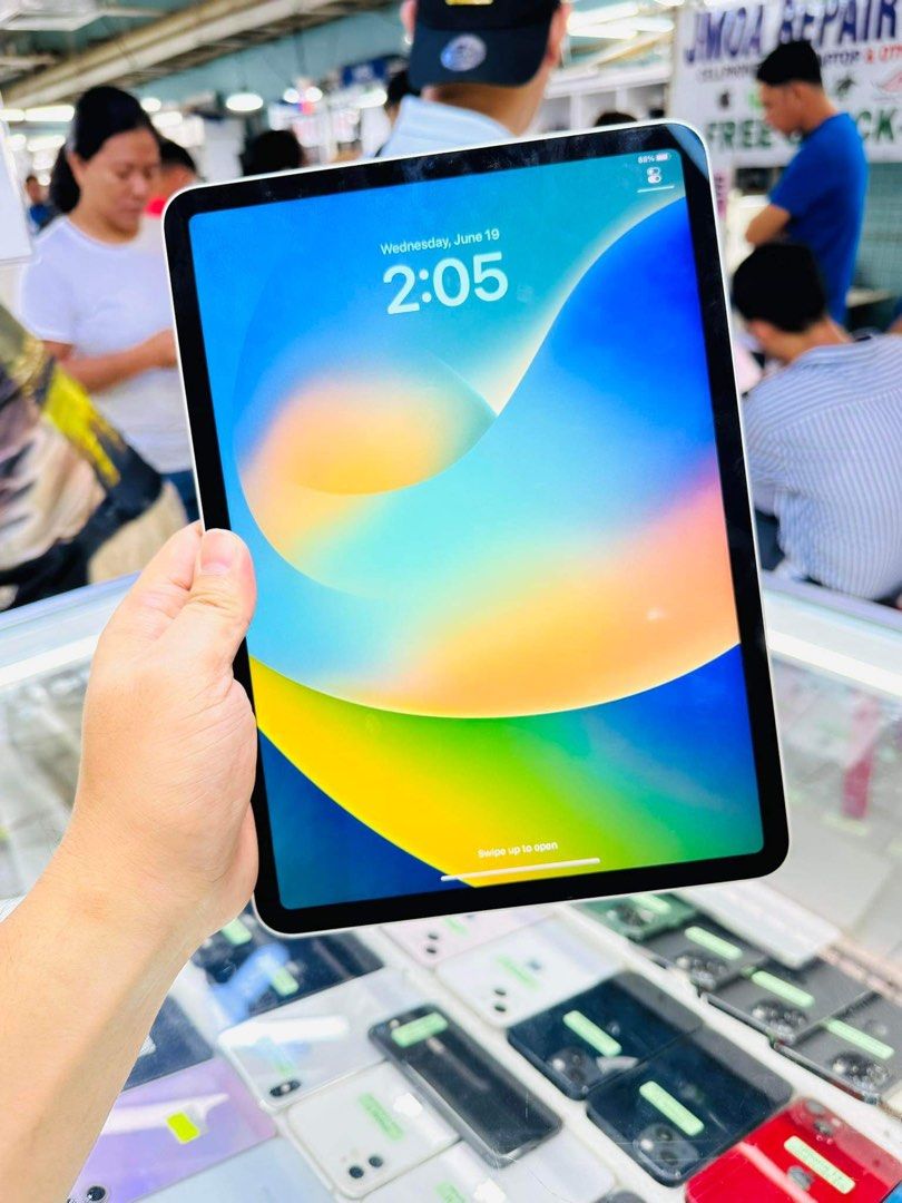 Ipad Pro M2 256GB 11' WIFI ONLY NO ISSUES (Category: iPad) located in San Juan City. Submitted by saabangadgetshop (Listing ID 1309777908, Image 2). Description: Onhand | Pre-owned Ipad Pro M2 2022 11' 256Gb Wifi only NTC APPROVED NO HIDDEN ISSUES NO HISTORY OF REPAIR 99%Smooth TEST TO SAWA RESET ALL YOU WANT NOT REFURBISHED AUTHENTIC PHONE ALL WORKING FREE 3uTools 🖥️ Mode of Payment : ⬇️ ▪️Cash ▪️Bank Transfer ▪️Gcash ▪️Credit Card + interest ▪