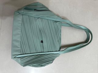 （分類：）位於 。 由 sellunuseditems 提交（商品編號 1309859761，圖片 1）。簡介： 。