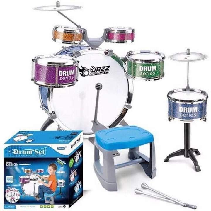 KIDS DRUM SET (Category: Musical Instruments) located in Quezon City. Submitted by fconnie15407950 (Listing ID 1309845852, Image 1). Description: .