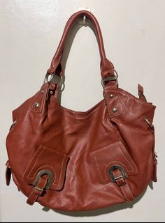 (Category: ) located in . Submitted by declutter.shoplala (Listing ID 1309782888, Image 1). Description: .