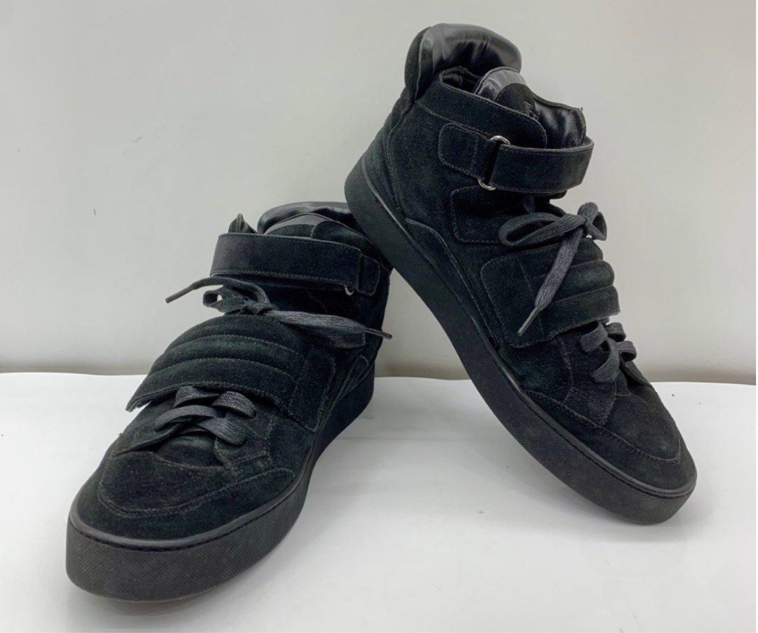 Louis vuitton kanye west sneakers best sale