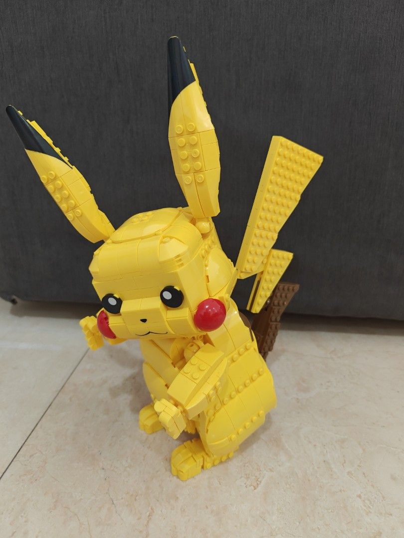 Jumbo pikachu lego on sale