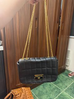 Motivi black sling bag (gold chain)