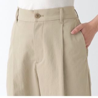 MUJI water repellent chino tucked pants