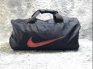 Nike Black Zipper Duffle Bag