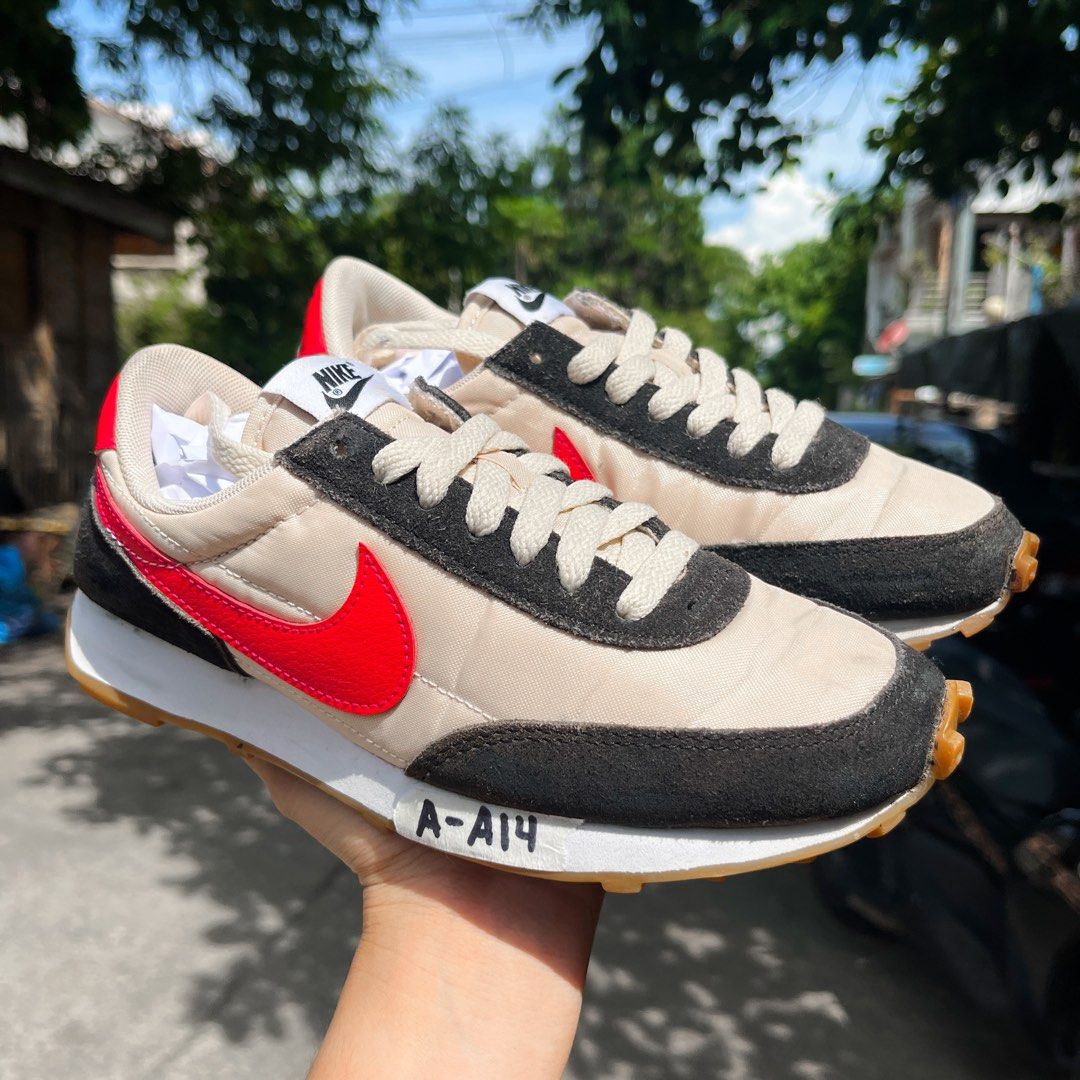 Nike daybreak red discount