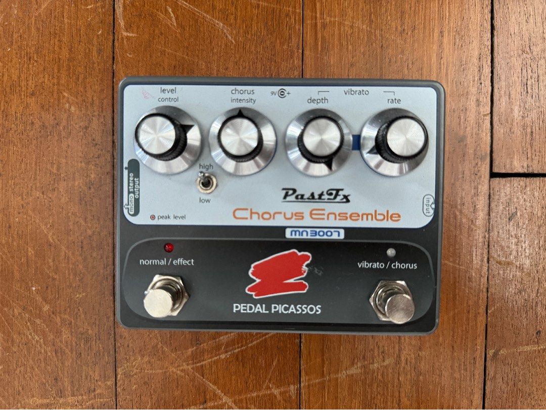 PastFx Chorus Ensemble MN3007 pedal Pastfx Chorus Ensemble MN3007